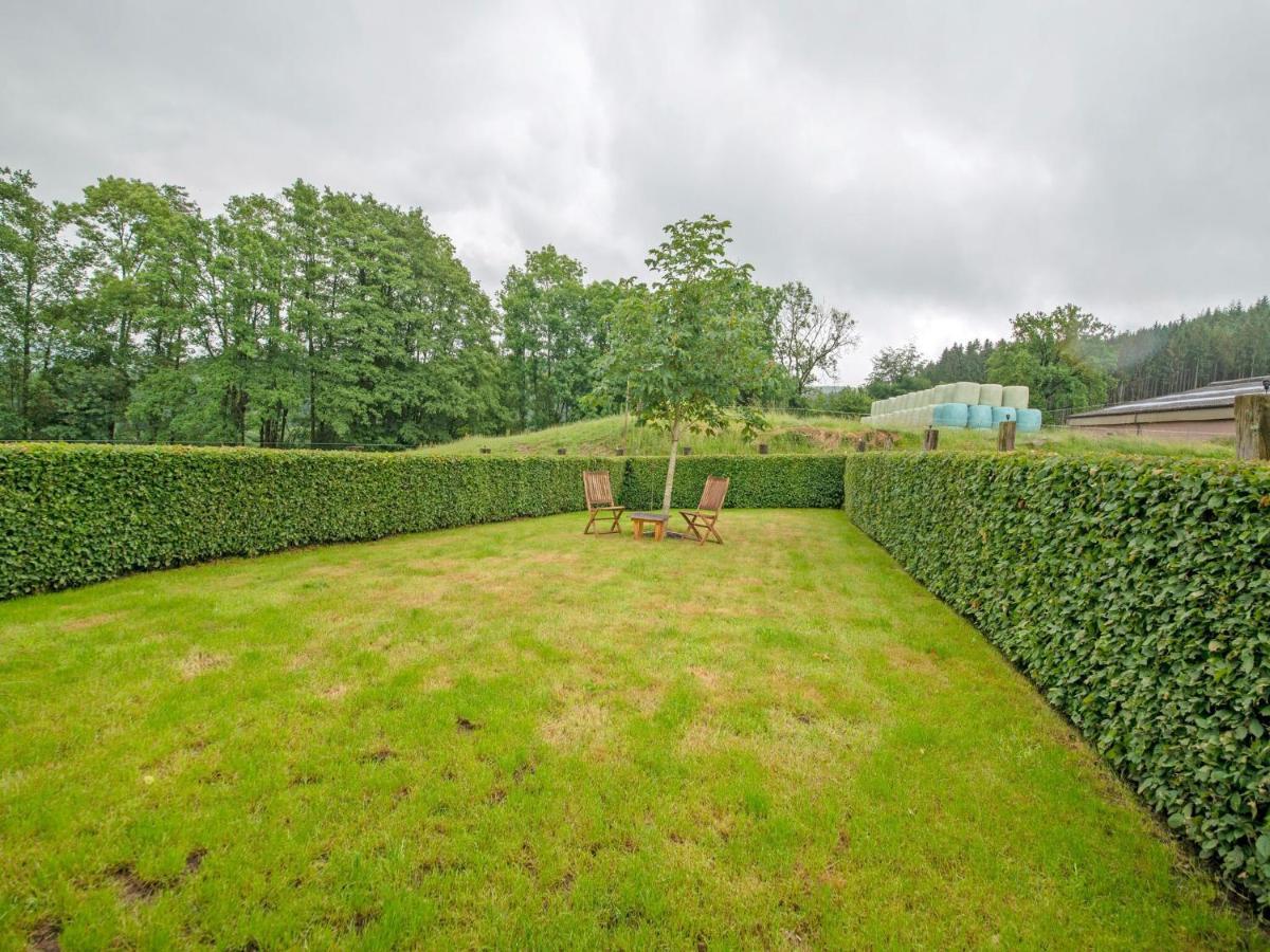 Charming Holiday Home In Stavelot With A Garden Extérieur photo